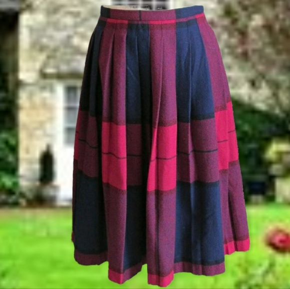 Vintage Pleated Plaid Skirt - Picture 1 of 5